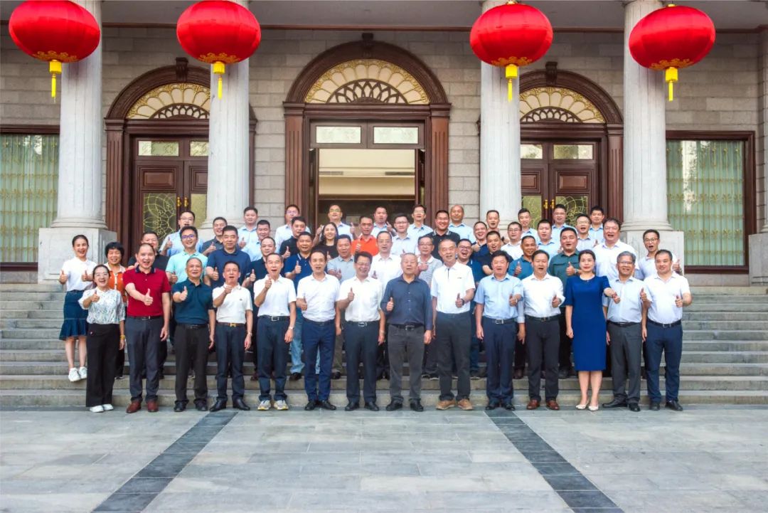 威華集團助力“我的家鄉我建設”平遠縣熱柘鎮鄉賢回鄉考察活動順利舉行！